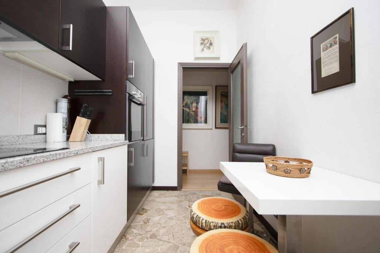 Note D'Artista-Duomo 15 Minutes Apartment Milan Exterior photo